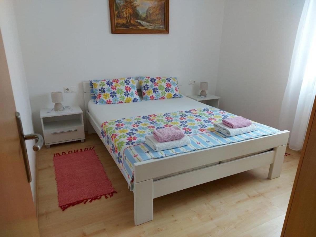 Bluegum Apartments Ližnjan Εξωτερικό φωτογραφία