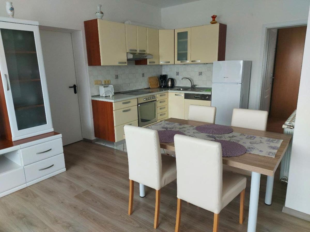Bluegum Apartments Ližnjan Εξωτερικό φωτογραφία