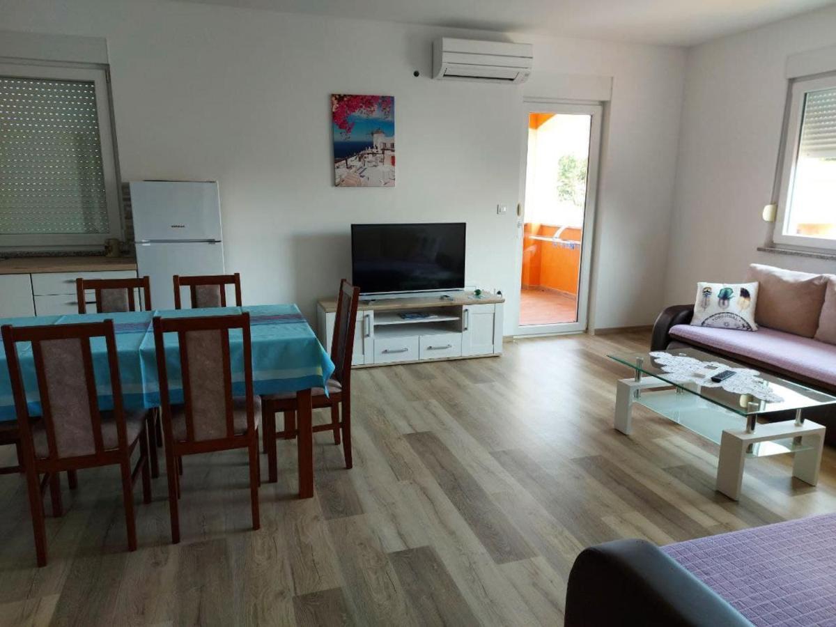 Bluegum Apartments Ližnjan Εξωτερικό φωτογραφία