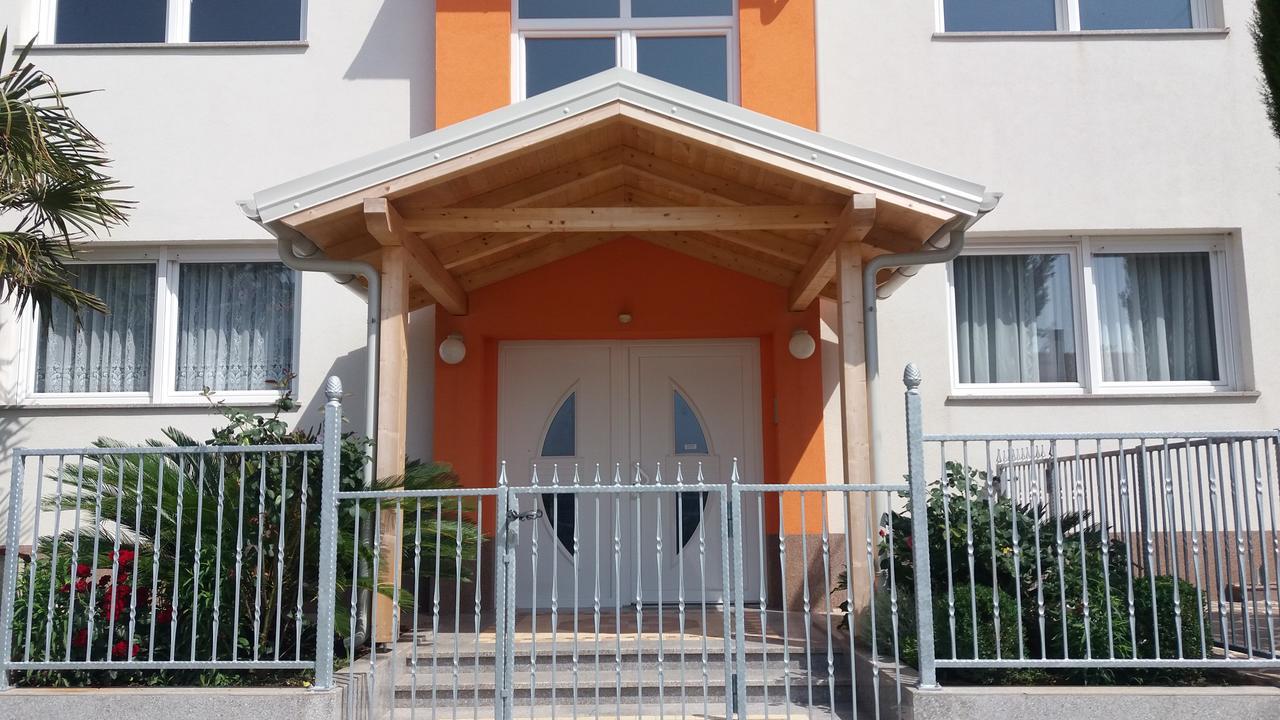 Bluegum Apartments Ližnjan Εξωτερικό φωτογραφία